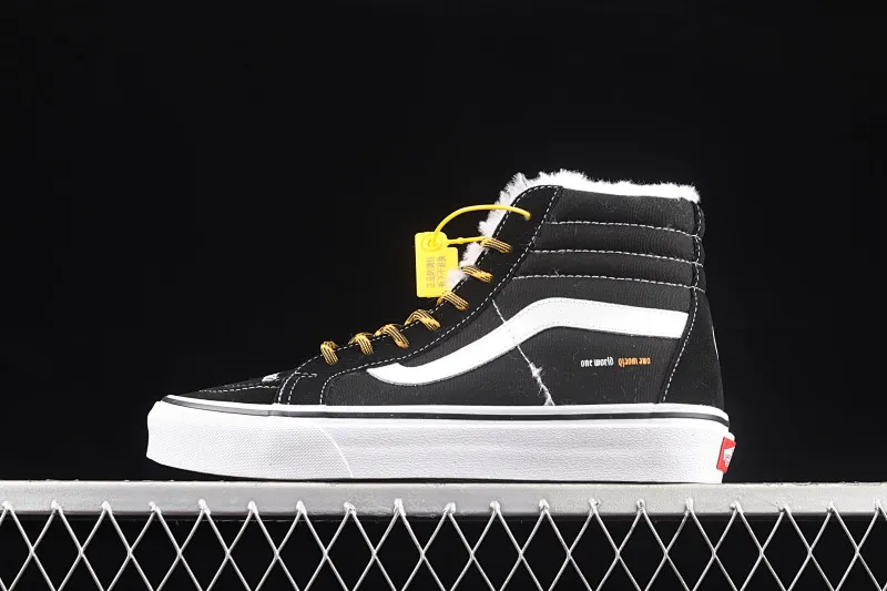 All categories Vans Vans series Vans Hi Vans high-top plus velvet Vans Sk8-Hi Classics joint model Vans high-top casual sneakers VN0A4BVB26C